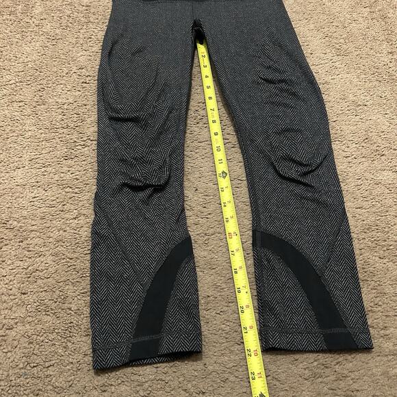 Lululemon Women's Pants Size 4 Run Inspire Crop II Luxtreme Gray Herringbone - Picture 3 of 6